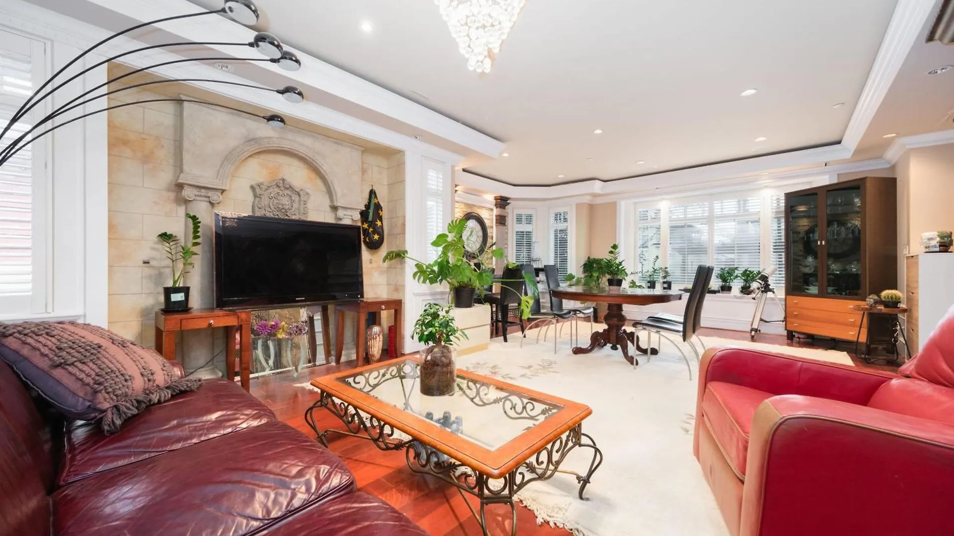 Holiday home Luxurious 8-Bedroom Villa In Central Vancouver